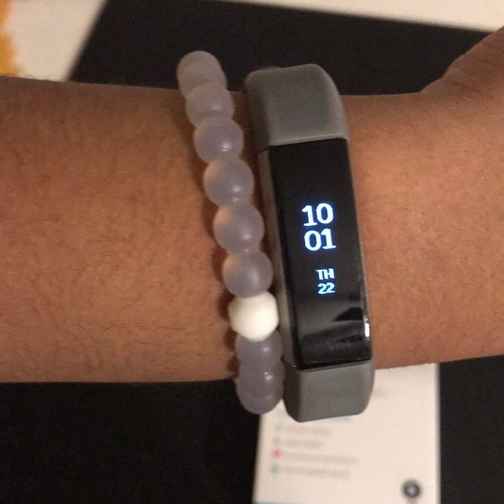 Fitbit Alta w/ 3 designer bands